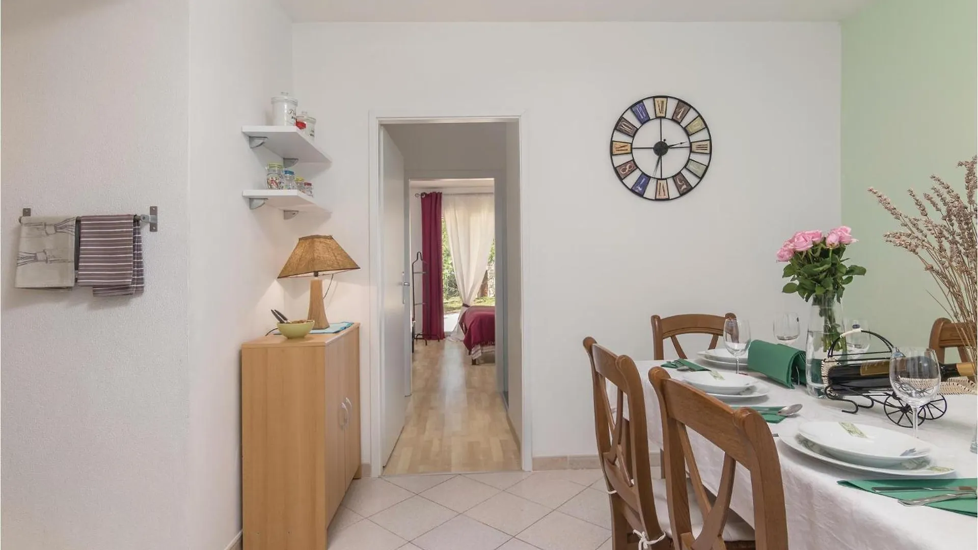 4 Bedroom Cozy Home In Cere Santalezi